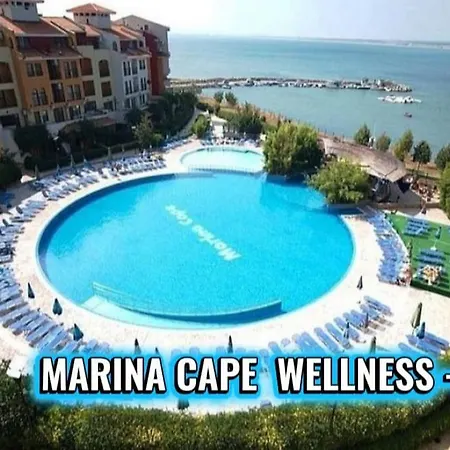 Marina Cape & Wellness-relax Nr 33-78 Ахелой